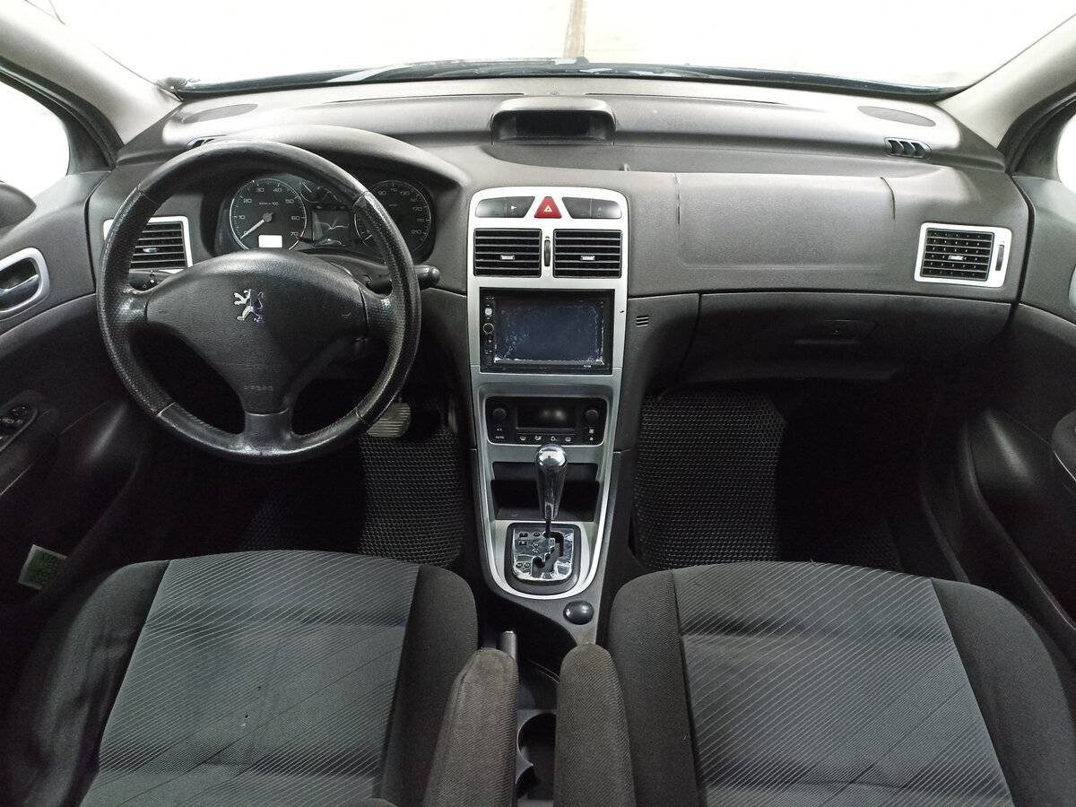 Peugeot 307 с пробегом — 2006 год. Фото: #13