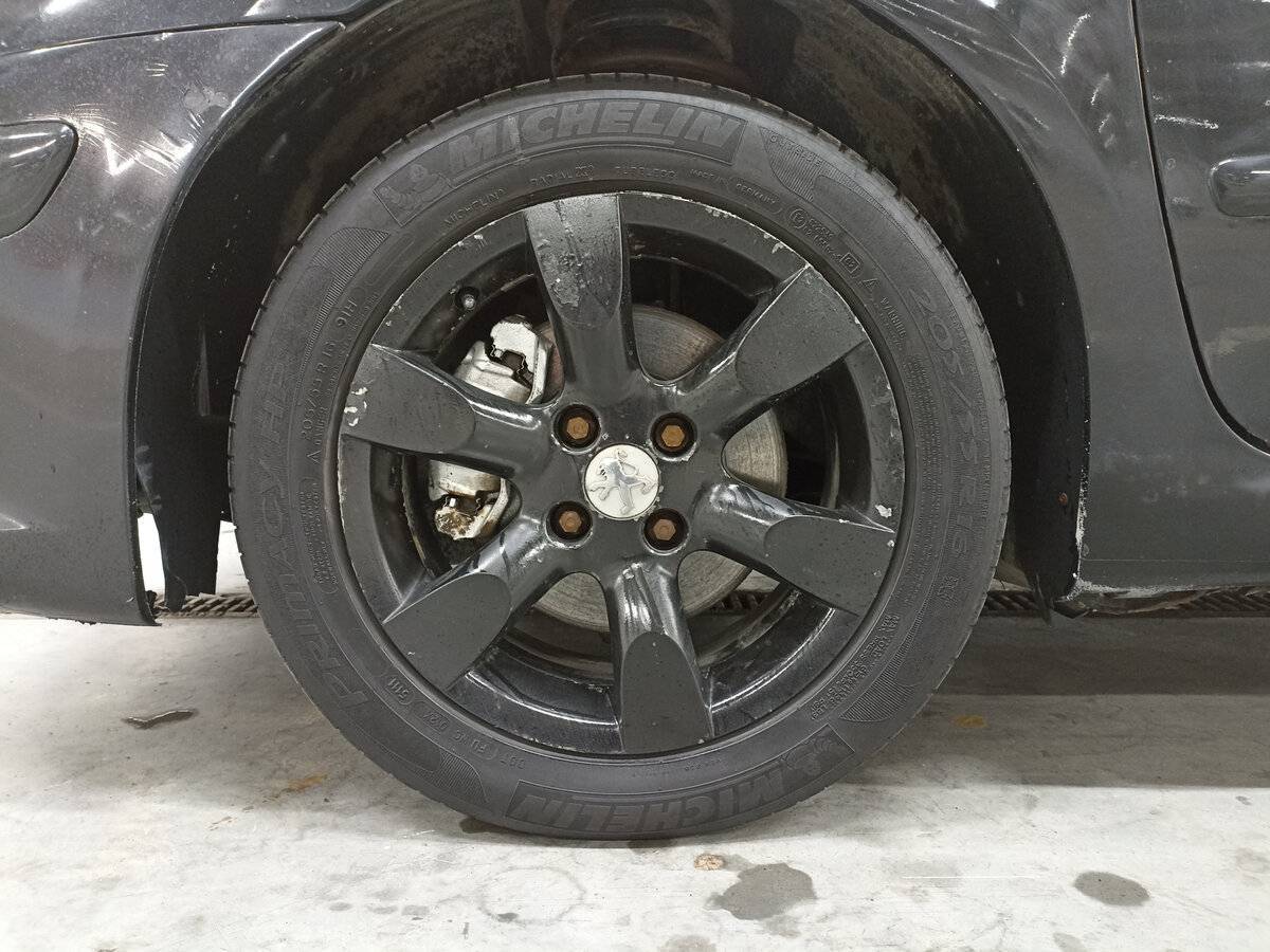 Peugeot 307 с пробегом — 2006 год. Фото: #17