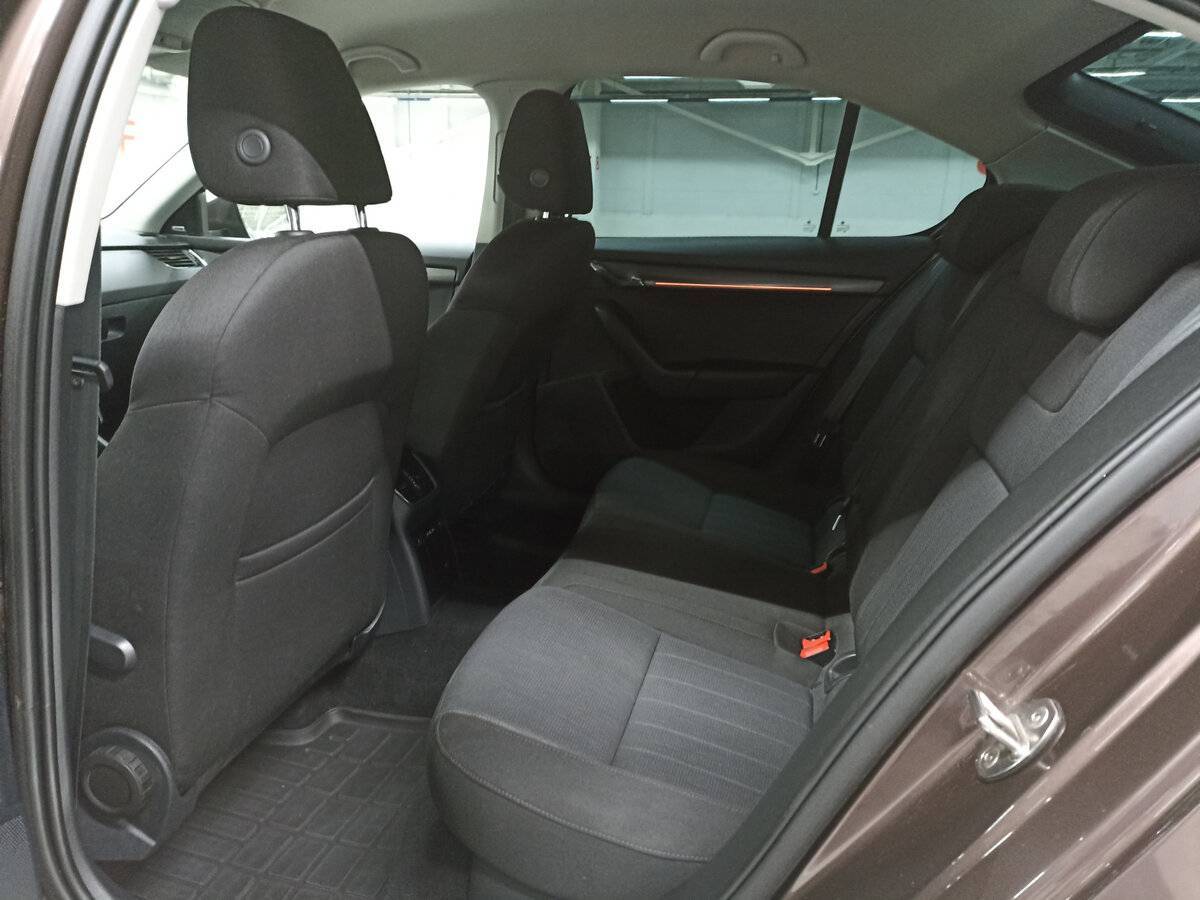 Skoda Octavia с пробегом — 2018 год. Фото: #11