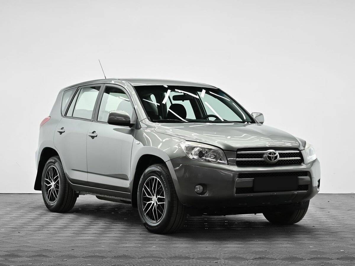 Toyota RAV4 с пробегом — 2007 год. Фото: #1