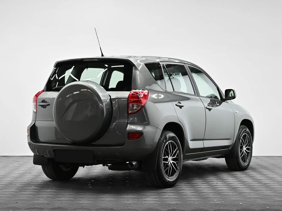 Toyota RAV4 с пробегом — 2007 год. Фото: #3