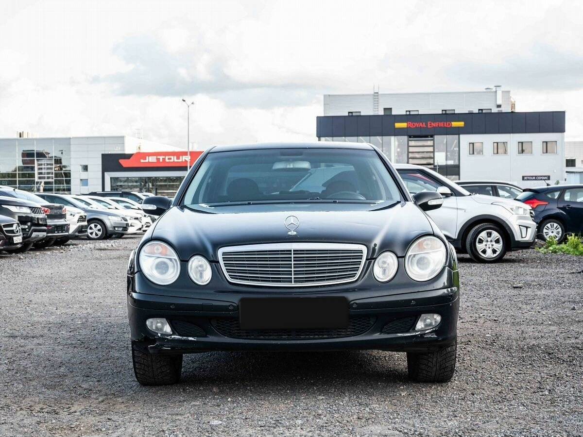 Mercedes-Benz E-Класс с пробегом — 2004 год. Фото: #1