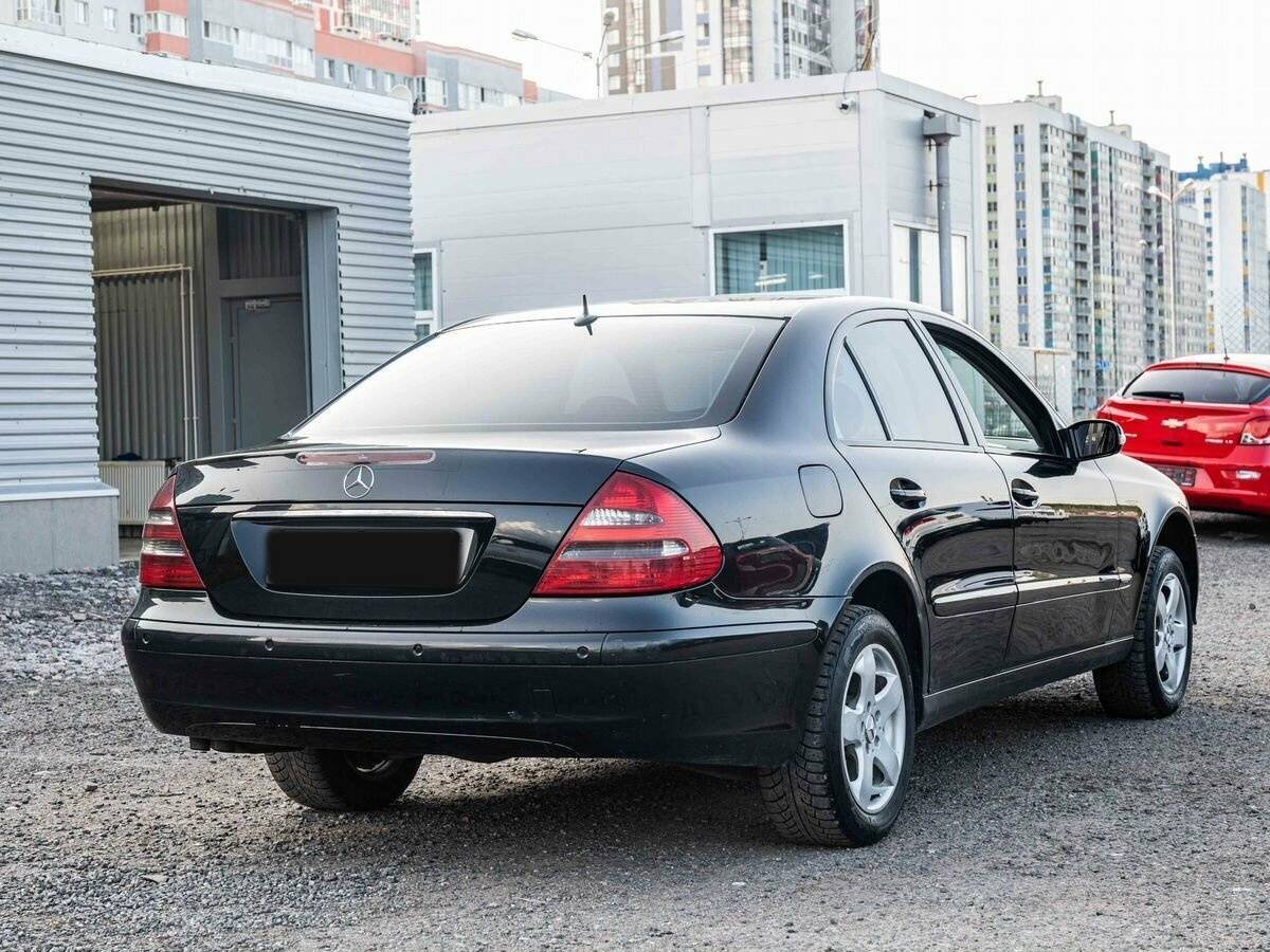 Mercedes-Benz E-Класс с пробегом — 2004 год. Фото: #5