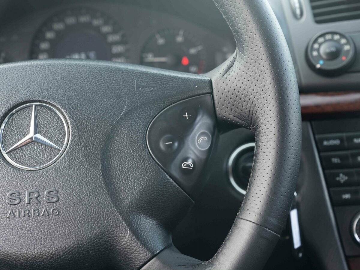 Mercedes-Benz E-Класс с пробегом — 2004 год. Фото: #16
