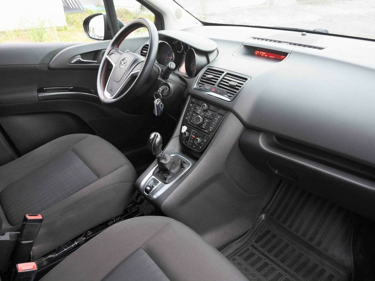 Opel Meriva с пробегом — 2012 год. Фото: #11