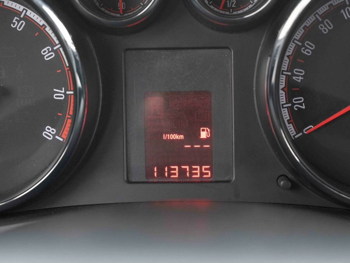 Opel Meriva с пробегом — 2012 год. Фото: #17