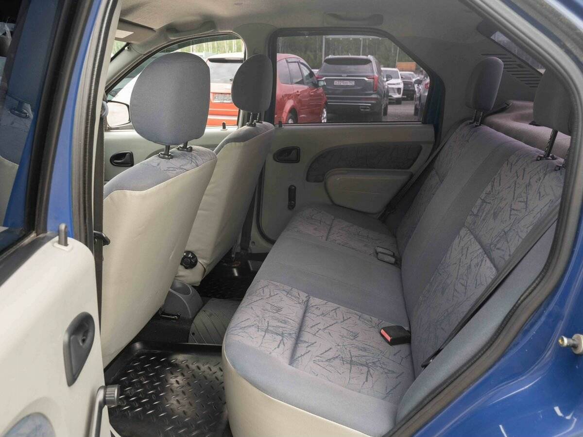 Renault Logan с пробегом — 2007 год. Фото: #9