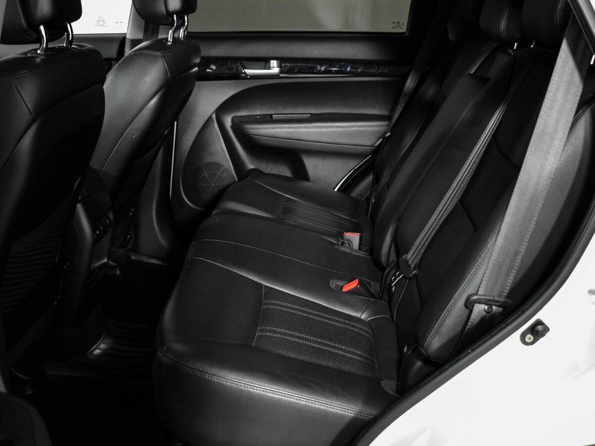 Kia Sorento с пробегом — 2017 год. Фото: #14