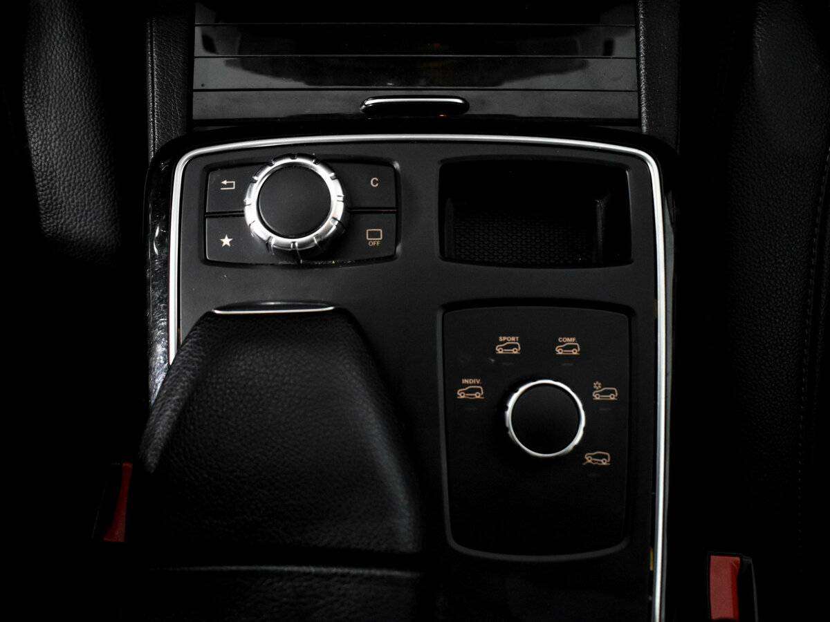 Mercedes-Benz GLE с пробегом — 2016 год. Фото: #11