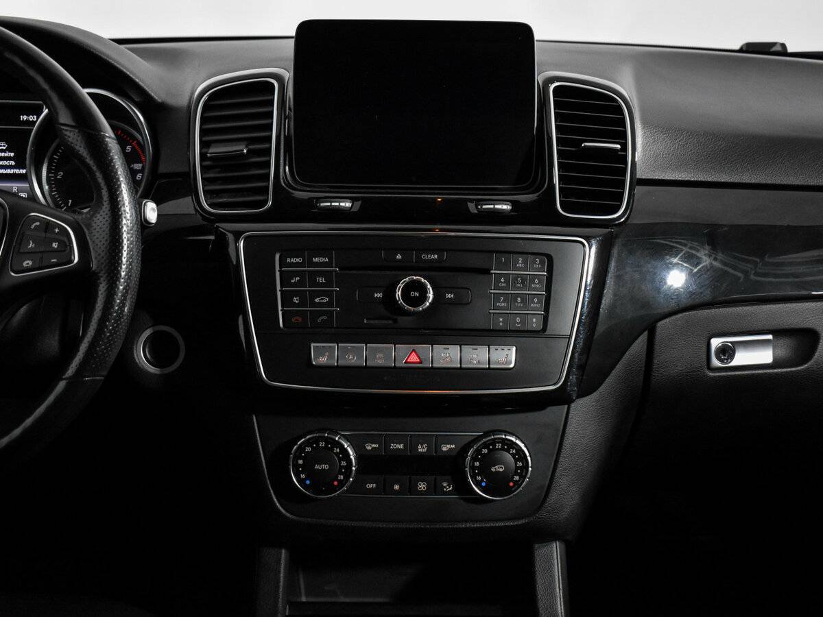 Mercedes-Benz GLE с пробегом — 2016 год. Фото: #14