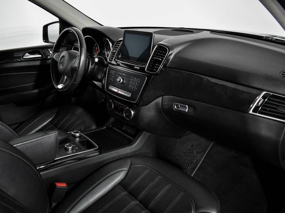 Mercedes-Benz GLE с пробегом — 2016 год. Фото: #15