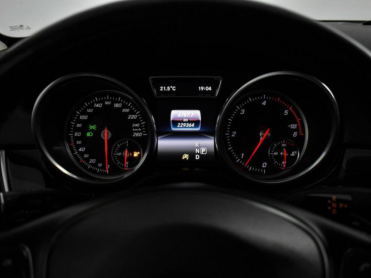 Mercedes-Benz GLE с пробегом — 2016 год. Фото: #20