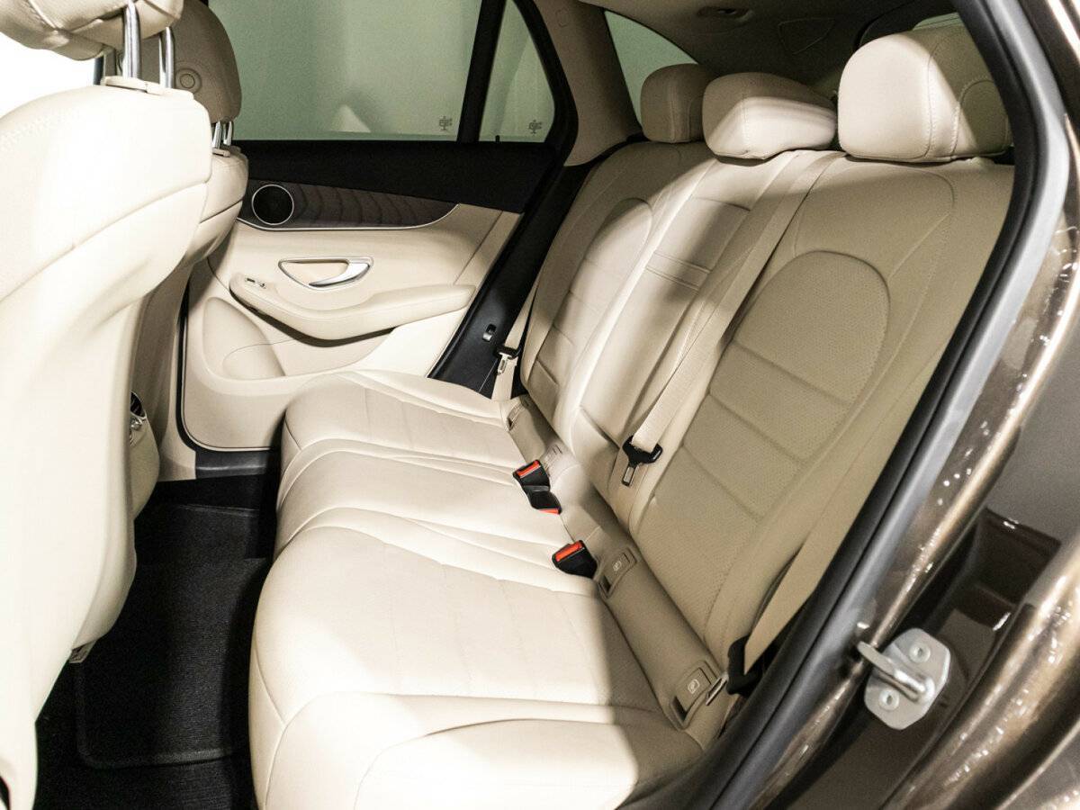 Mercedes-Benz GLC с пробегом — 2016 год. Фото: #9