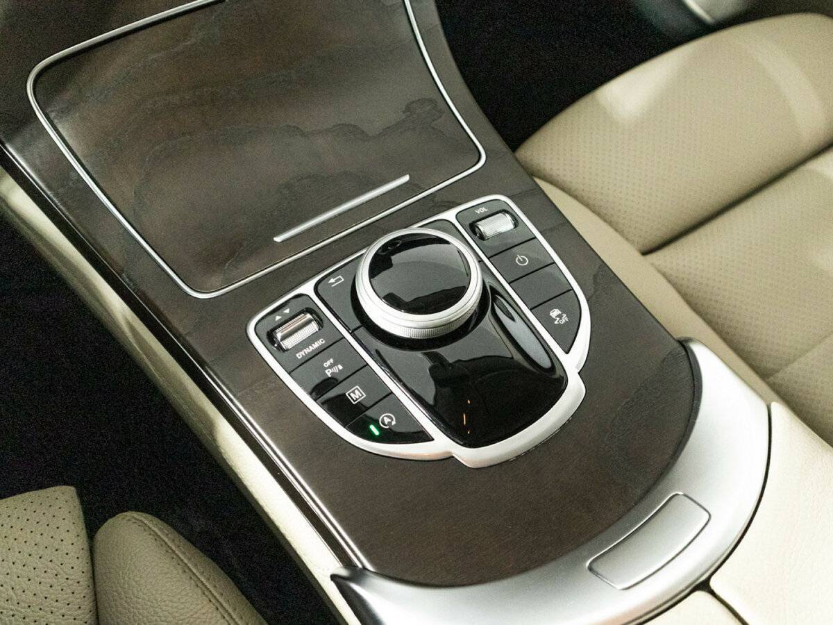 Mercedes-Benz GLC с пробегом — 2016 год. Фото: #17