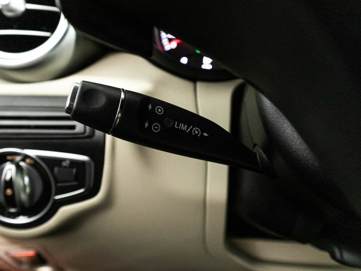 Mercedes-Benz GLC с пробегом — 2016 год. Фото: #21