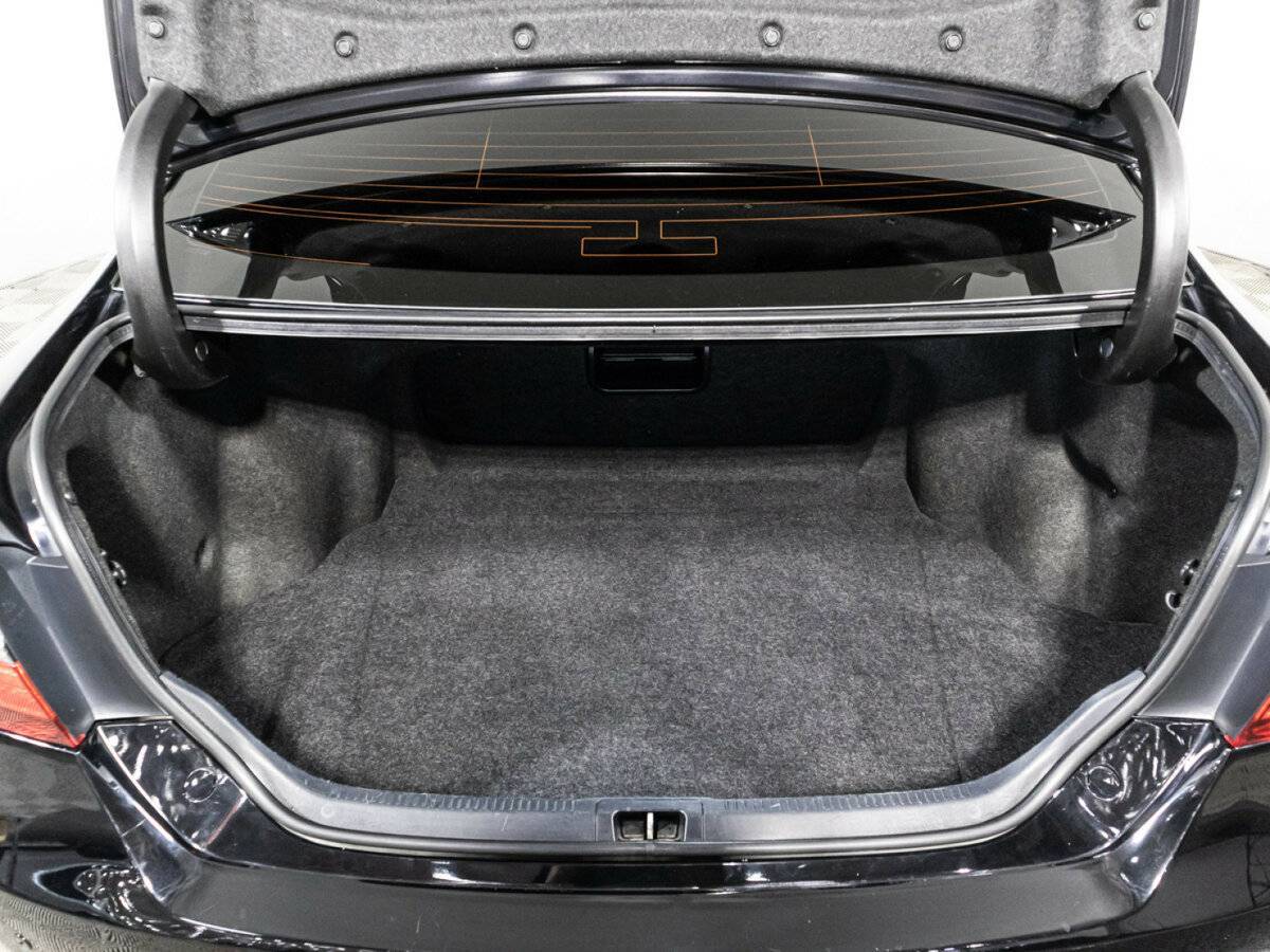 Toyota Camry с пробегом — 2017 год. Фото: #14