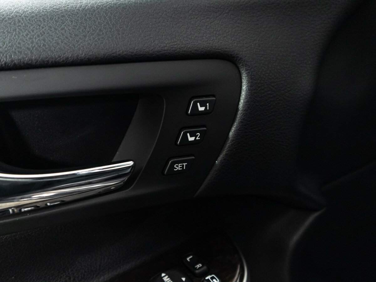 Toyota Camry с пробегом — 2017 год. Фото: #15