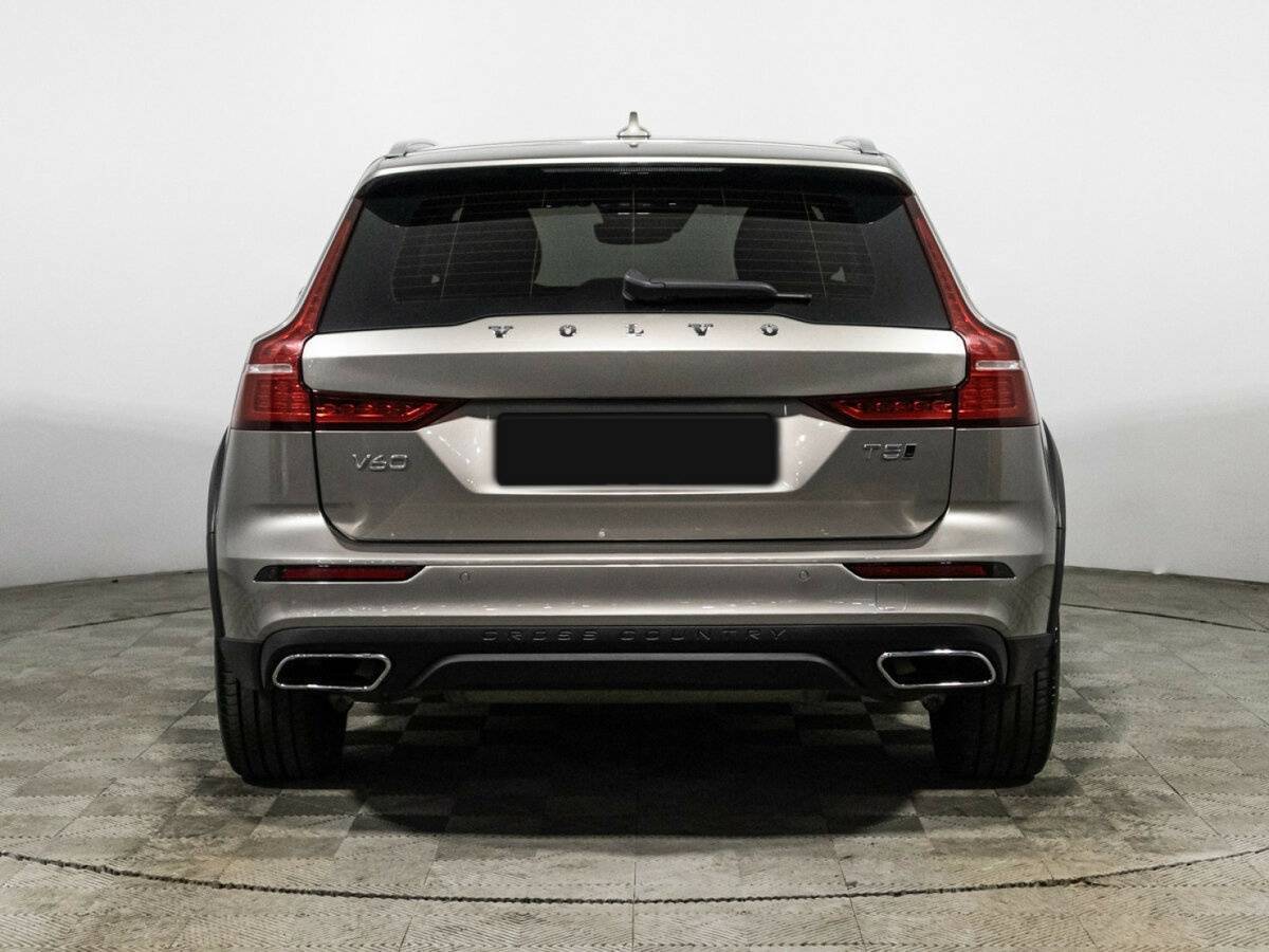 Volvo V60 Cross Country с пробегом — 2020 год. Фото: #5