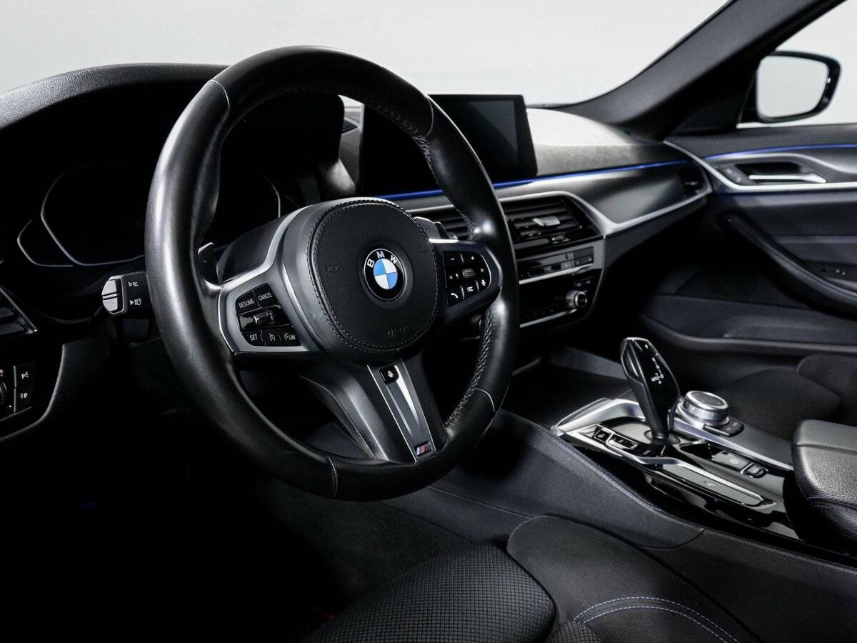 BMW 5 серии с пробегом — 2020 год. Фото: #13
