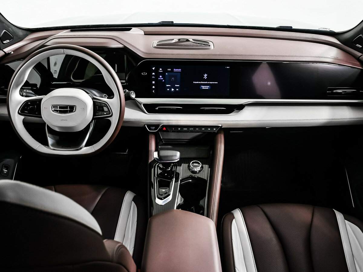 Geely Monjaro с пробегом — 2024 год. Фото: #10