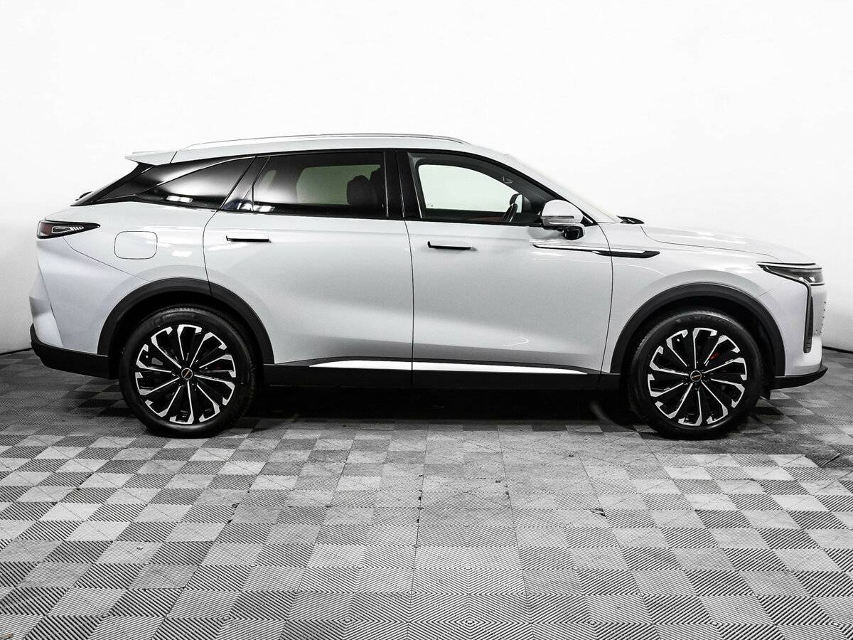 EXEED RX с пробегом — 2023 год. Фото: #3