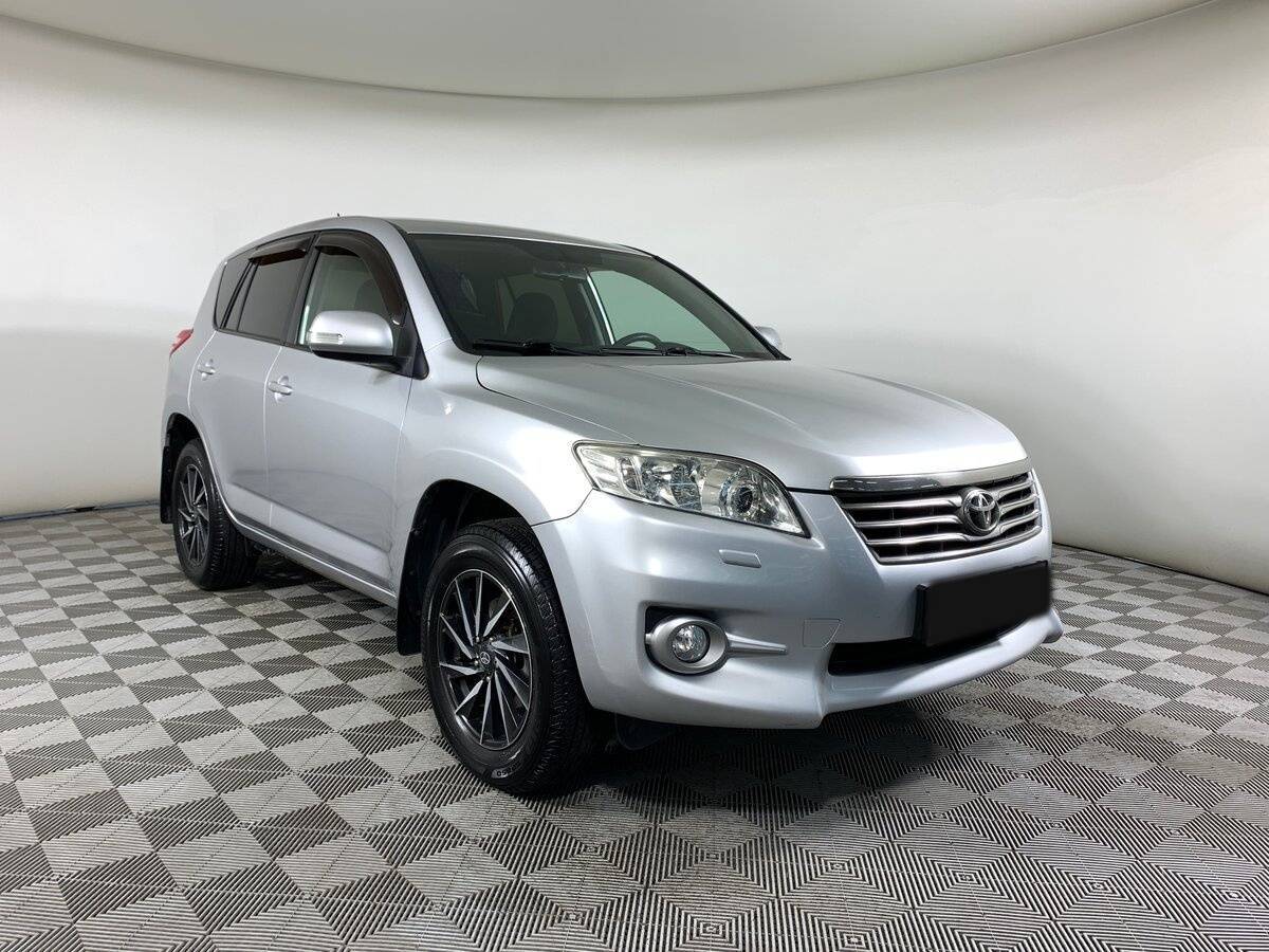 Toyota RAV4 с пробегом — 2010 год. Фото: #2