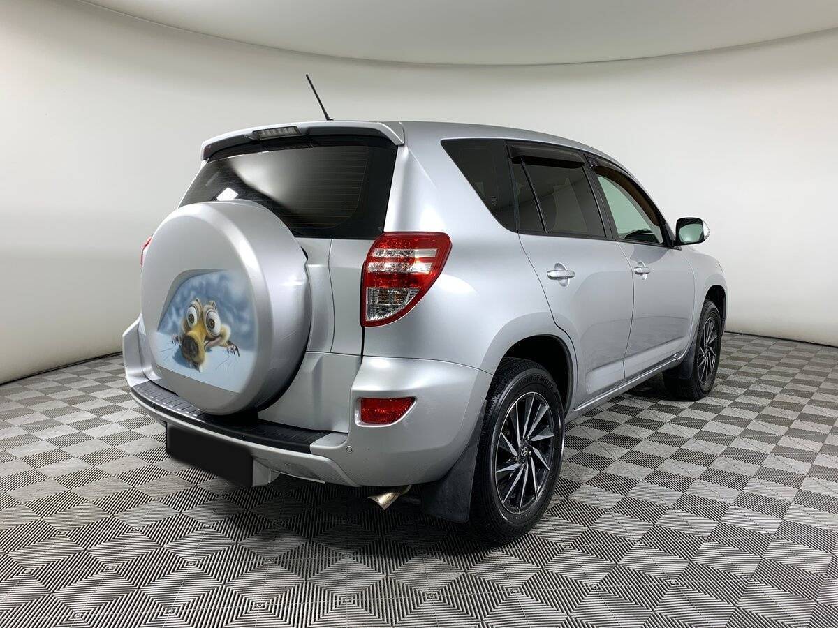 Toyota RAV4 с пробегом — 2010 год. Фото: #4