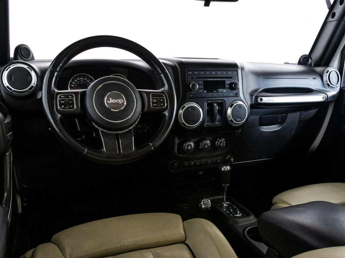 Jeep Wrangler с пробегом — 2011 год. Фото: #12