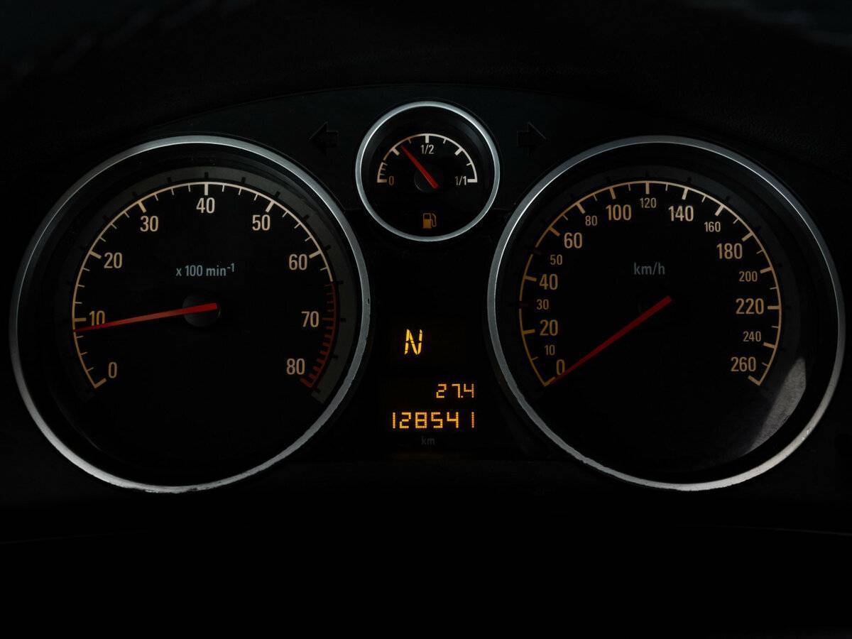 Opel Zafira с пробегом — 2007 год. Фото: #15