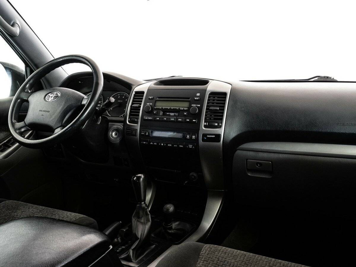 Toyota Land Cruiser Prado с пробегом — 2005 год. Фото: #8