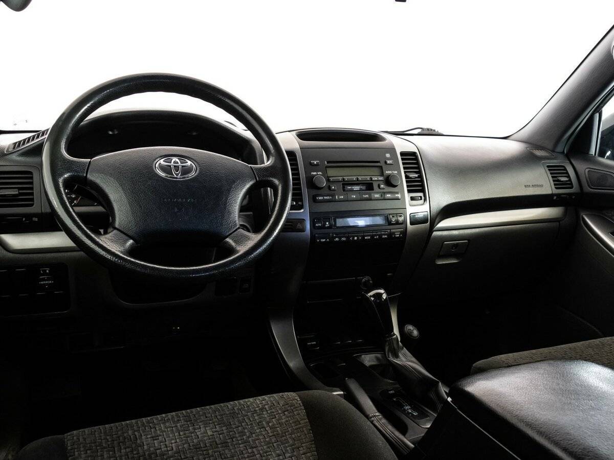 Toyota Land Cruiser Prado с пробегом — 2005 год. Фото: #10