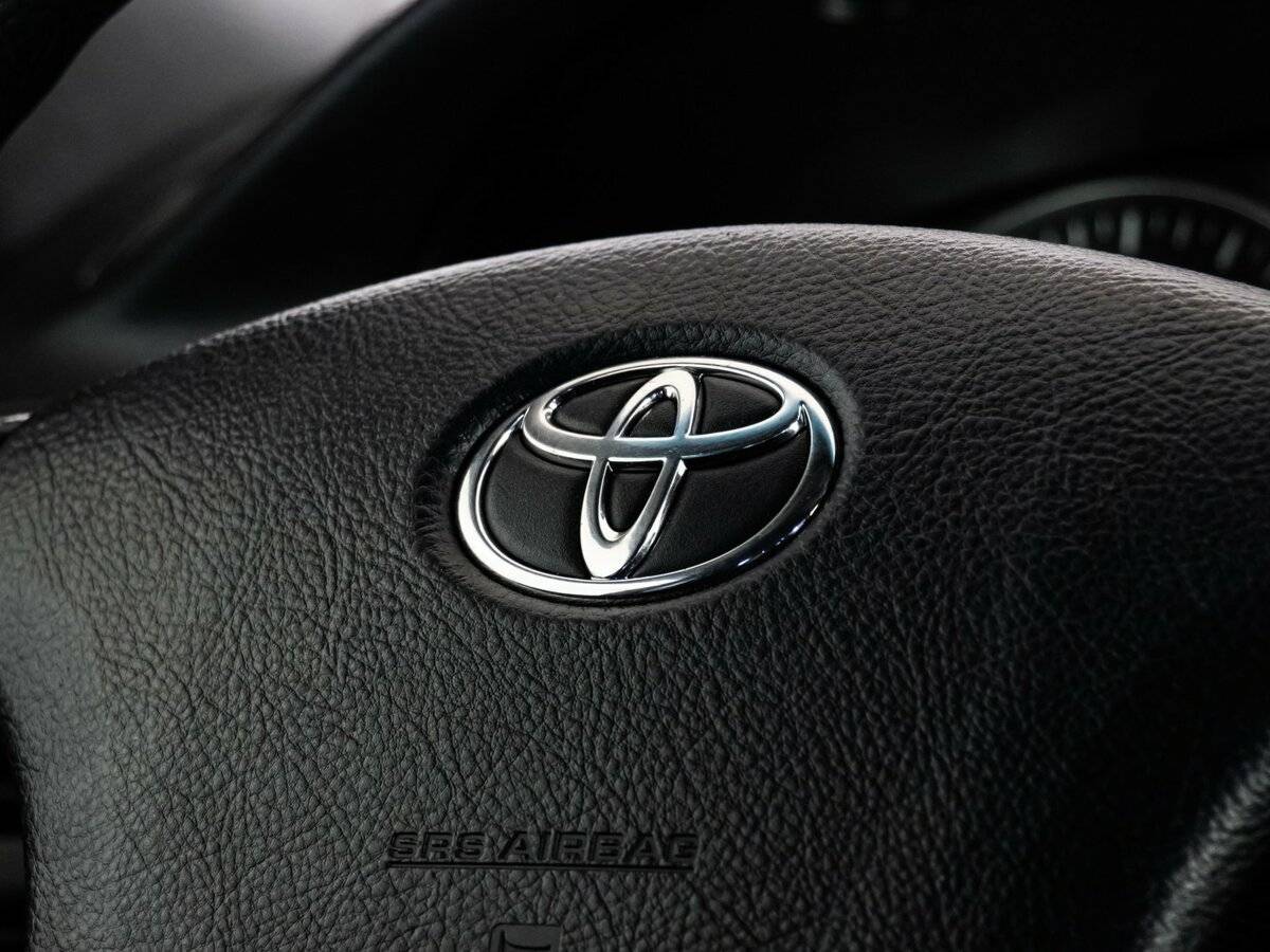 Toyota Land Cruiser Prado с пробегом — 2005 год. Фото: #12