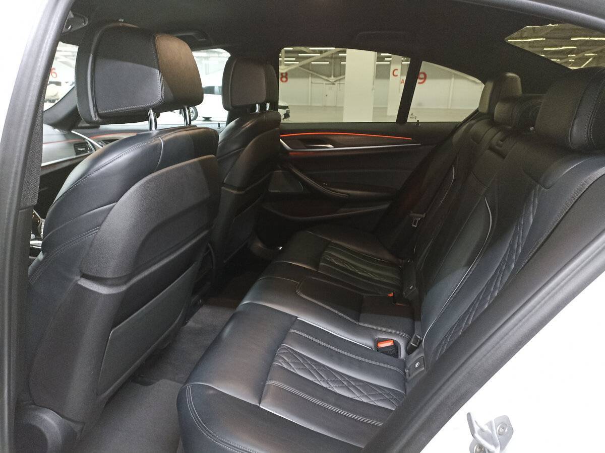 BMW 5 серии с пробегом — 2018 год. Фото: #11