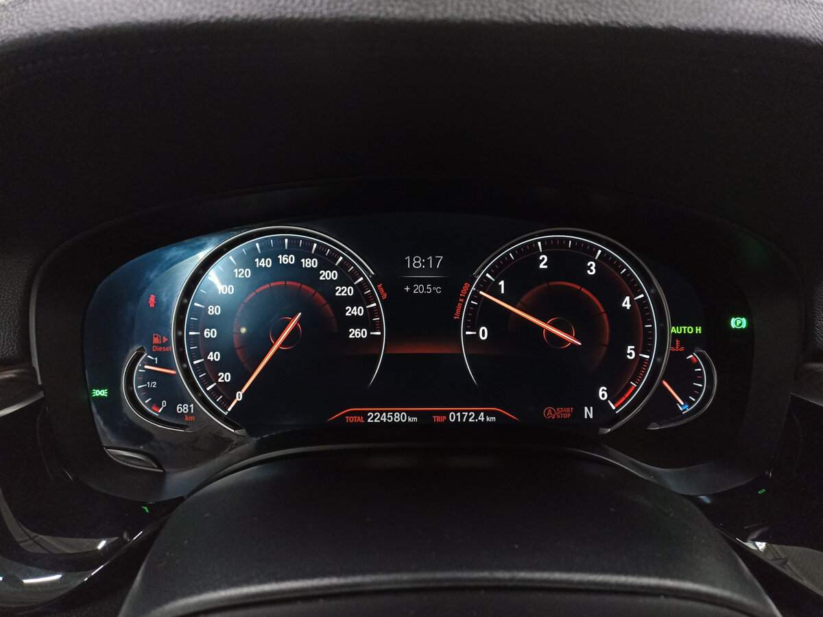 BMW 5 серии с пробегом — 2018 год. Фото: #12