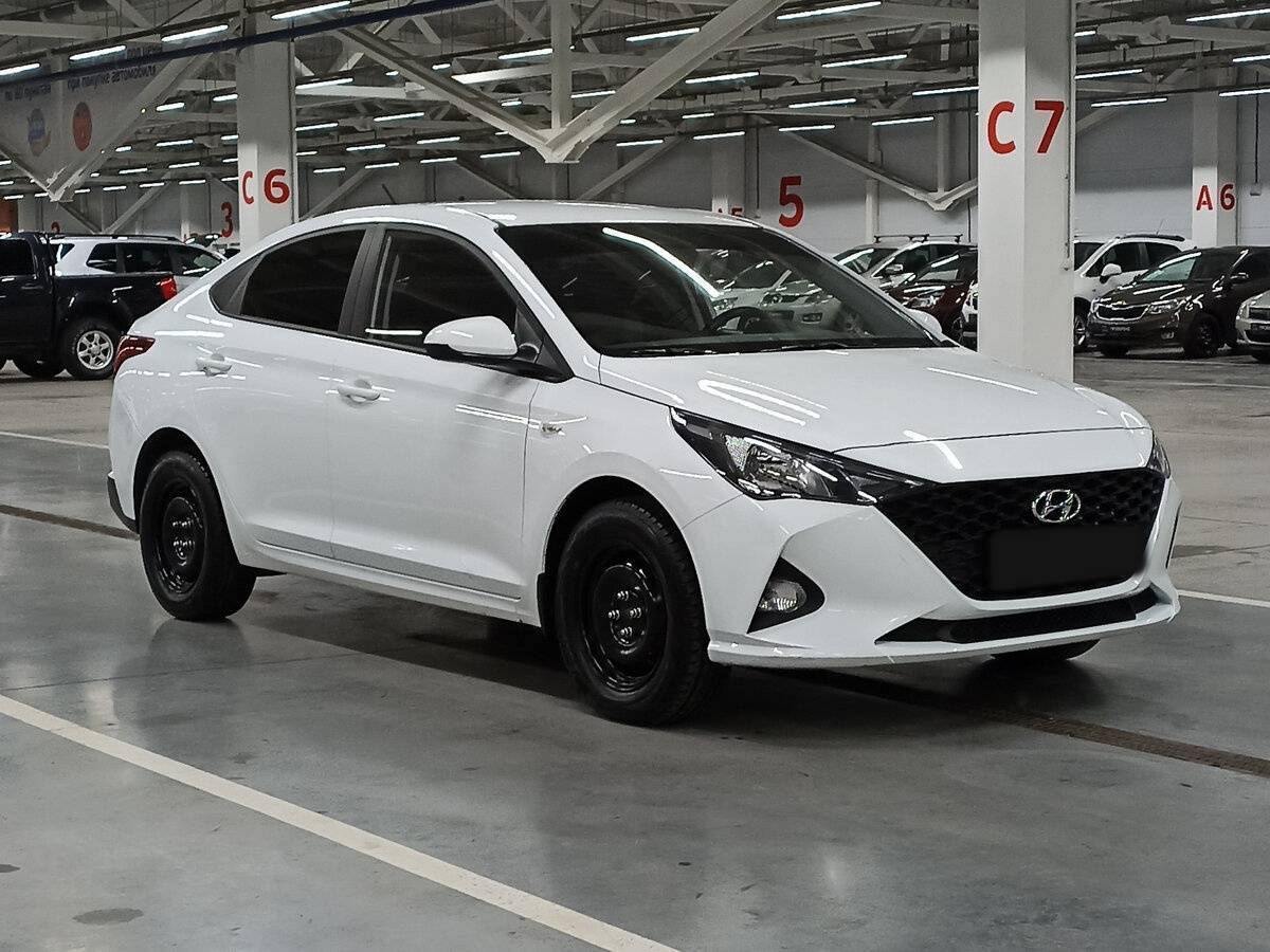 Hyundai Solaris с пробегом — 2021 год. Фото: #2