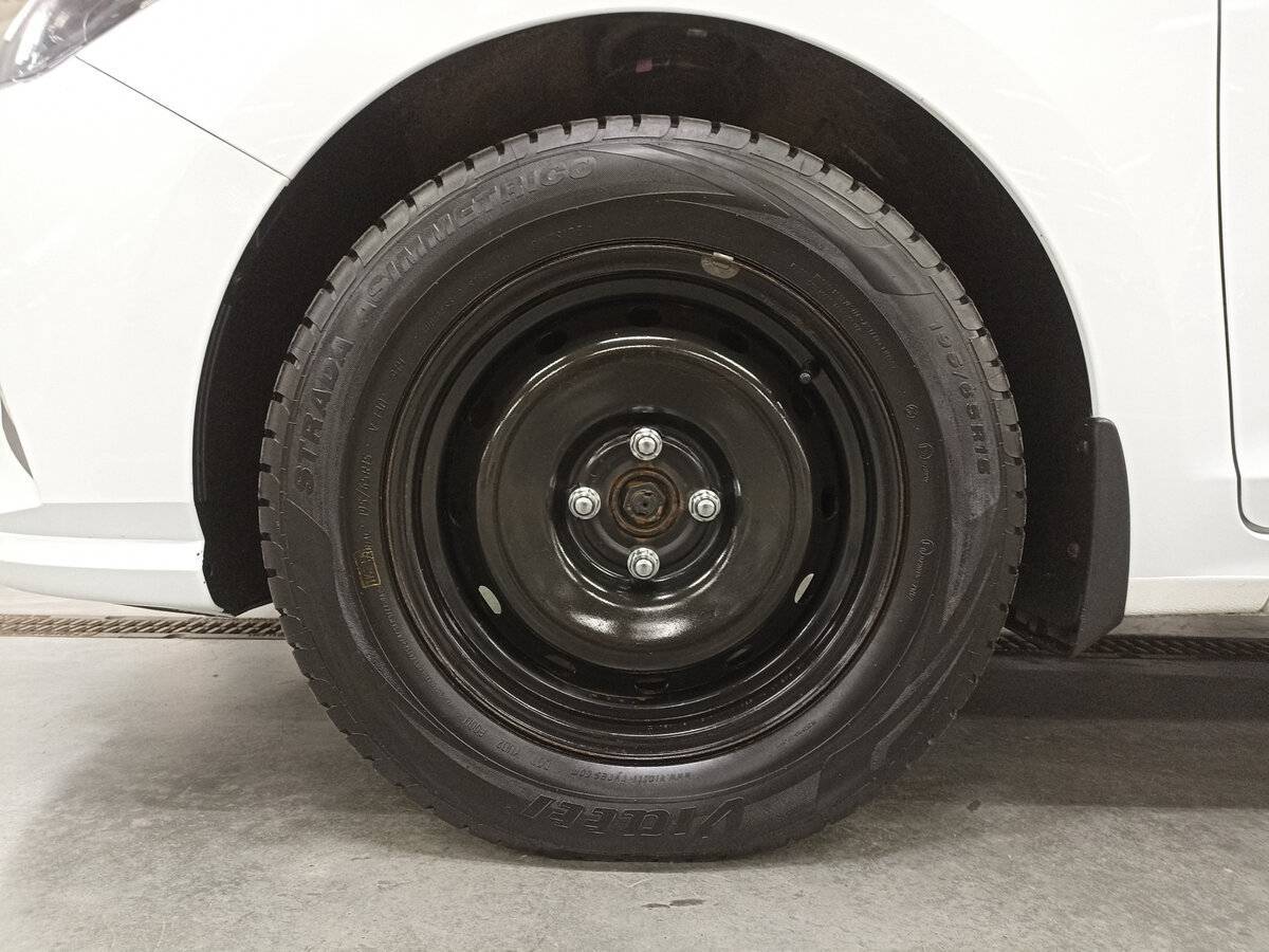 Hyundai Solaris с пробегом — 2021 год. Фото: #17