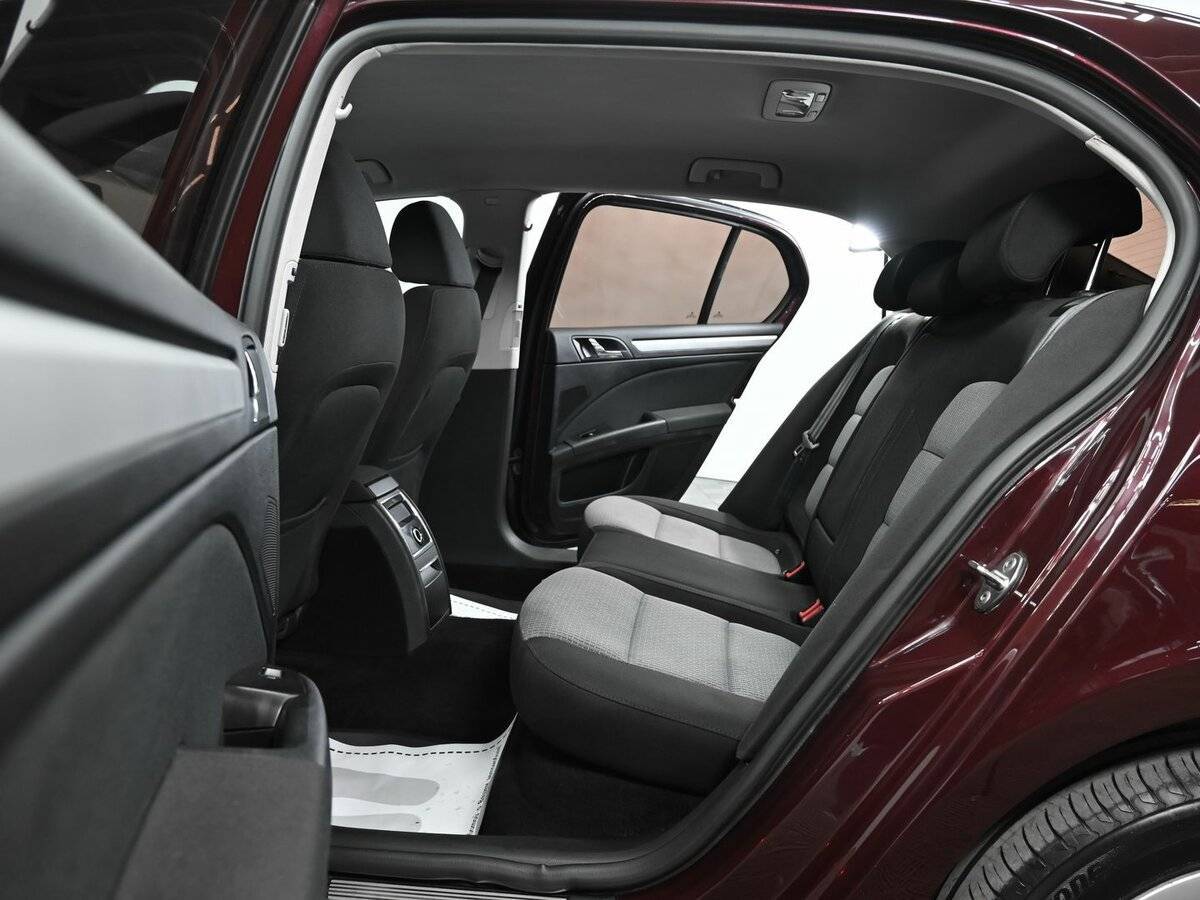 Skoda Superb с пробегом — 2009 год. Фото: #12