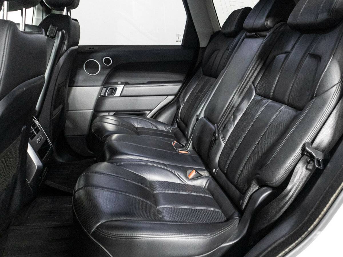 Land Rover Range Rover Sport с пробегом — 2016 год. Фото: #10