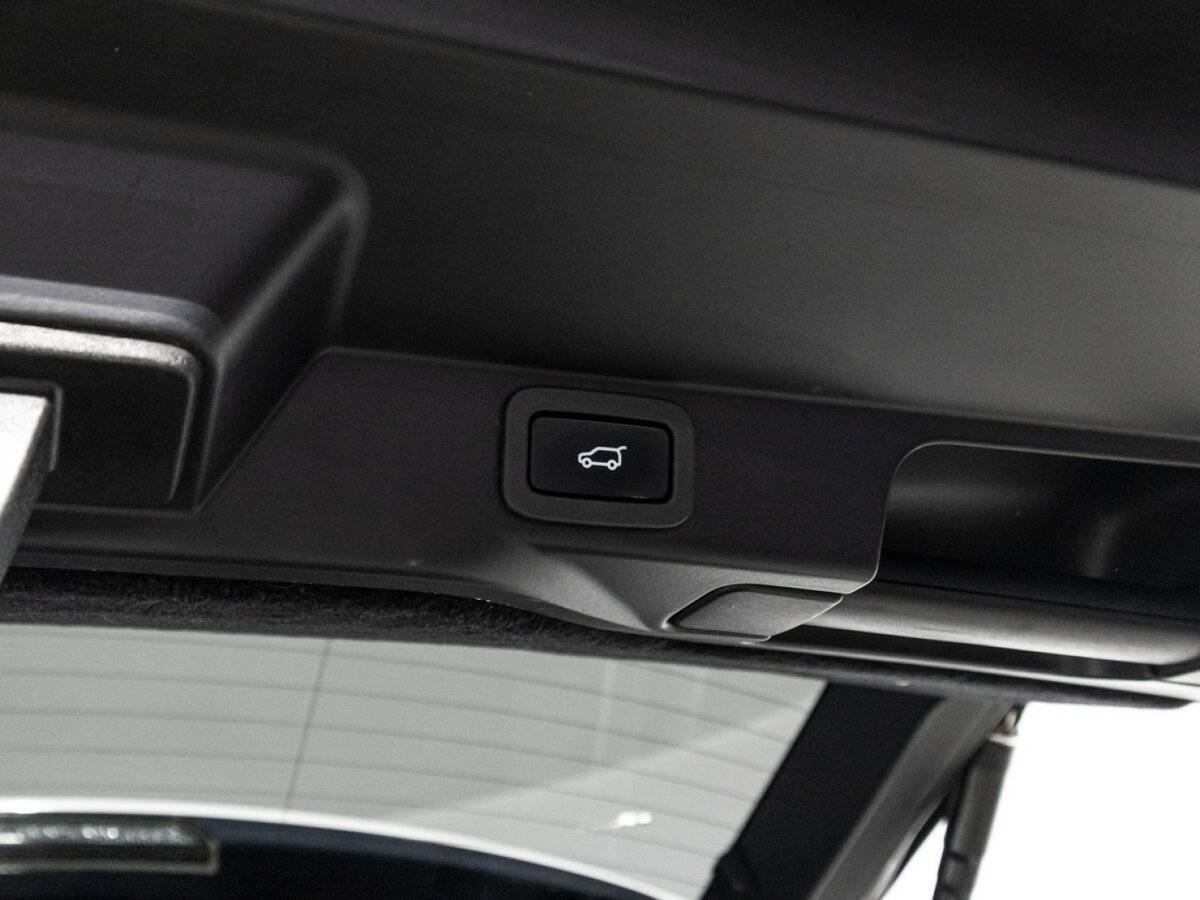 Land Rover Range Rover Sport с пробегом — 2016 год. Фото: #16