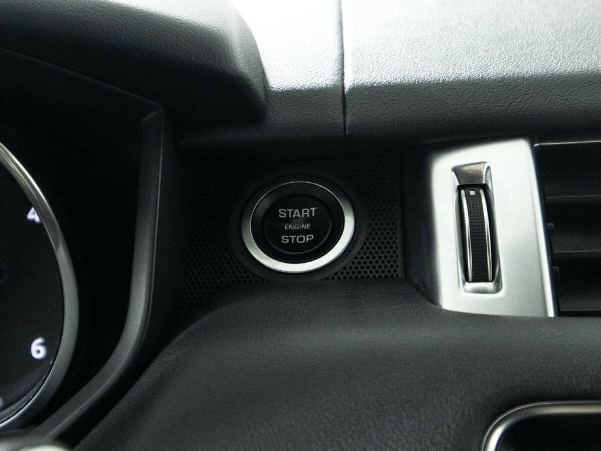 Land Rover Range Rover Sport с пробегом — 2016 год. Фото: #18