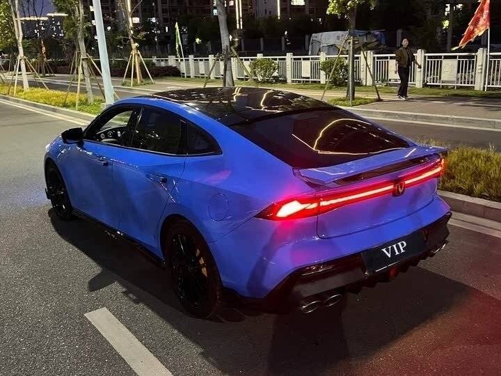 Changan UNI-V с пробегом — 2022 год. Фото: #5