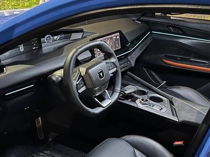 Changan UNI-V с пробегом — 2022 год. Фото: #6