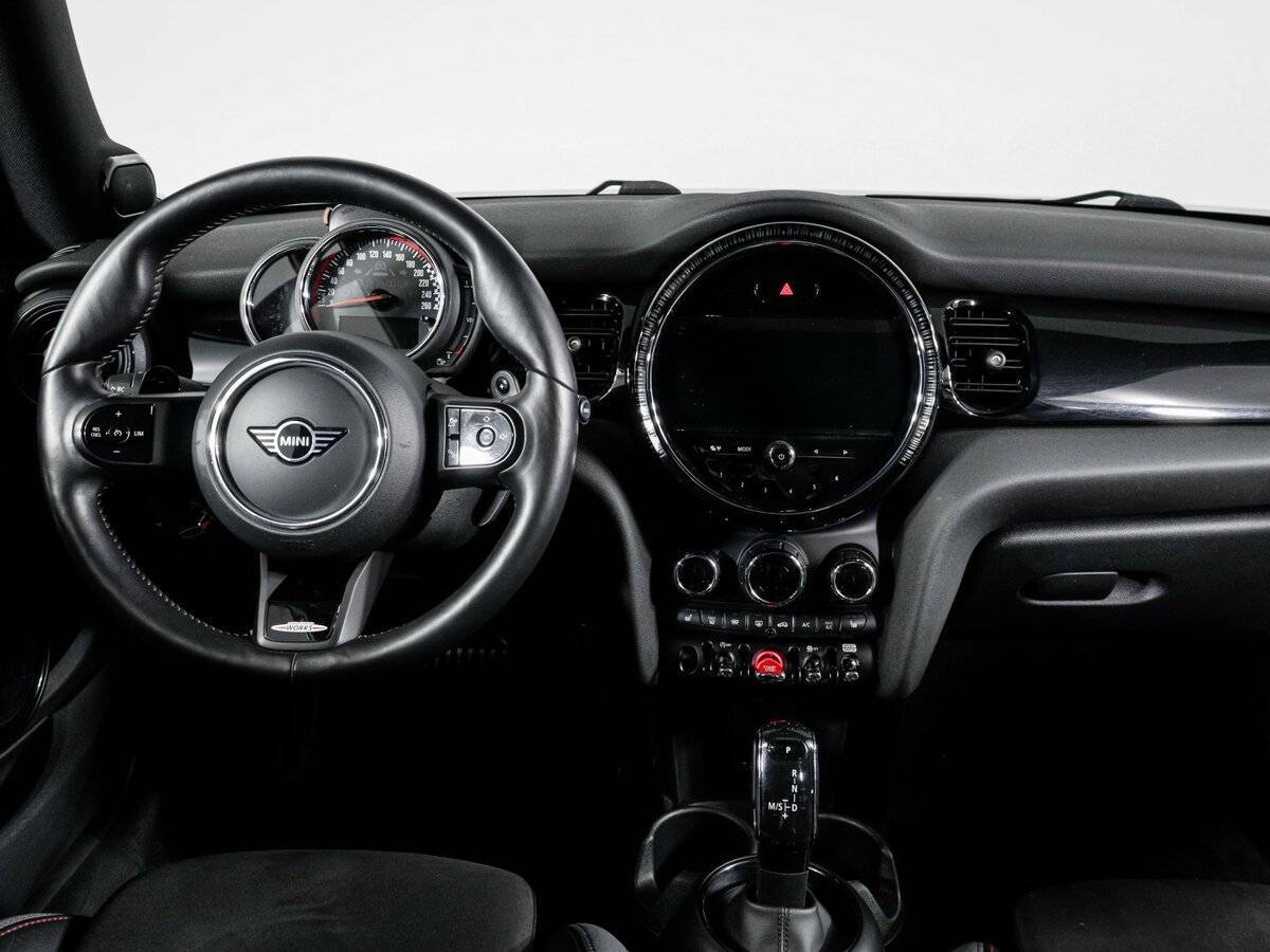 Mini Hatch с пробегом — 2021 год. Фото: #11