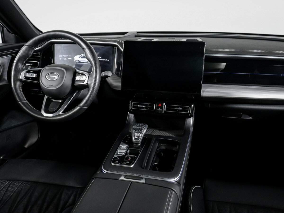 GAC GS8 с пробегом — 2024 год. Фото: #11