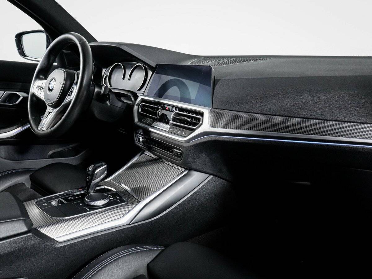BMW 3 серии с пробегом — 2019 год. Фото: #8