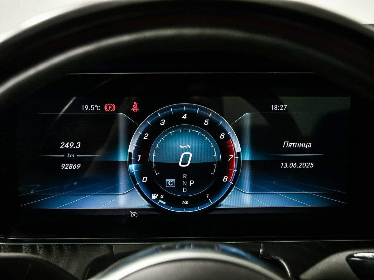 Mercedes-Benz E-Класс с пробегом — 2019 год. Фото: #9