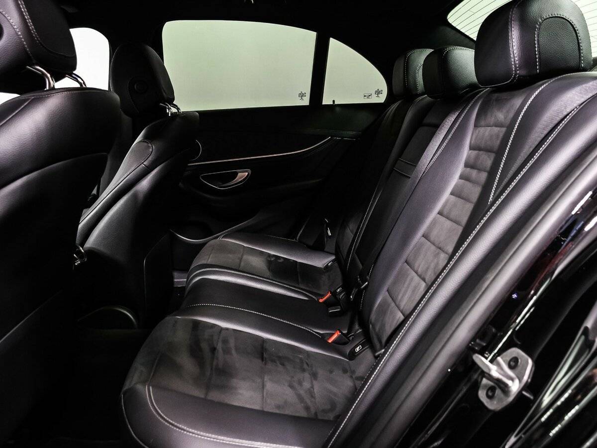 Mercedes-Benz E-Класс с пробегом — 2019 год. Фото: #12