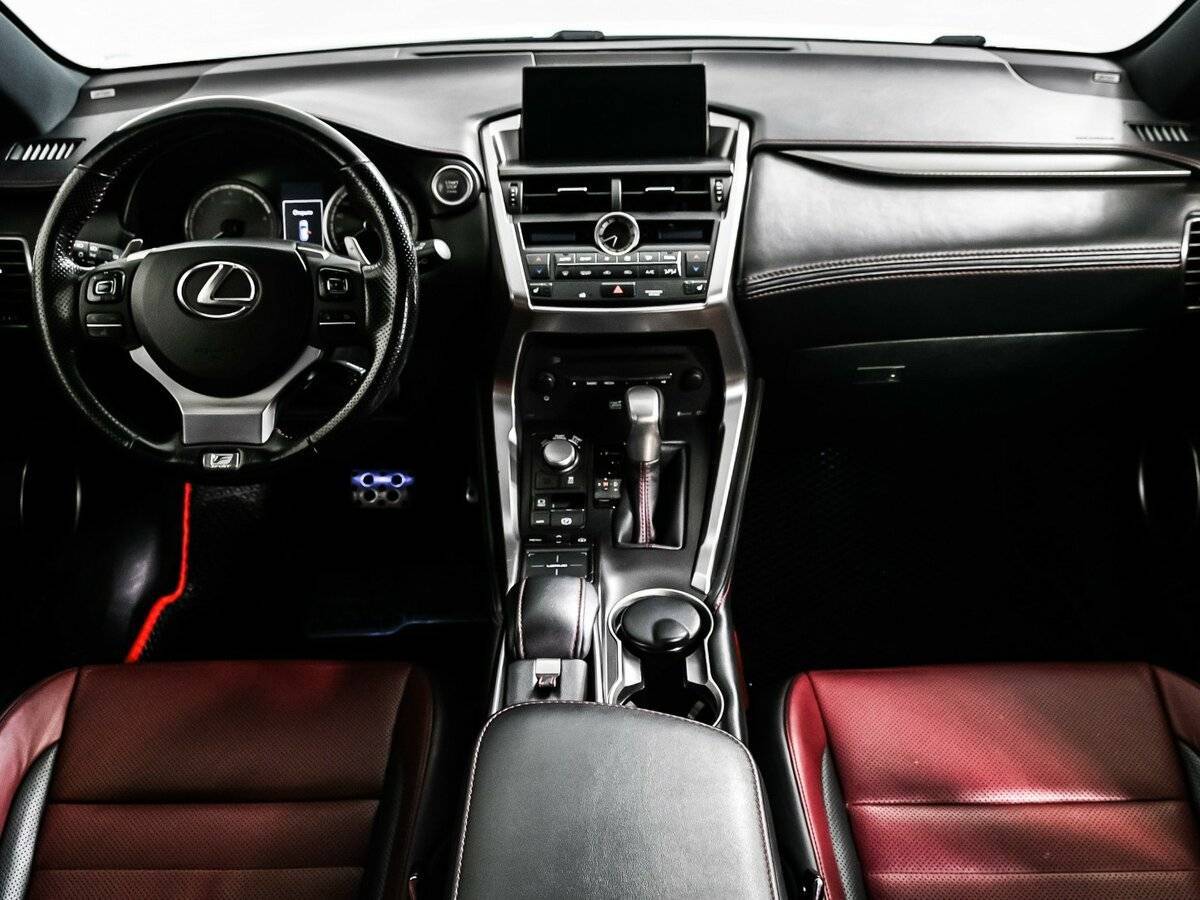 Lexus NX с пробегом — 2016 год. Фото: #10