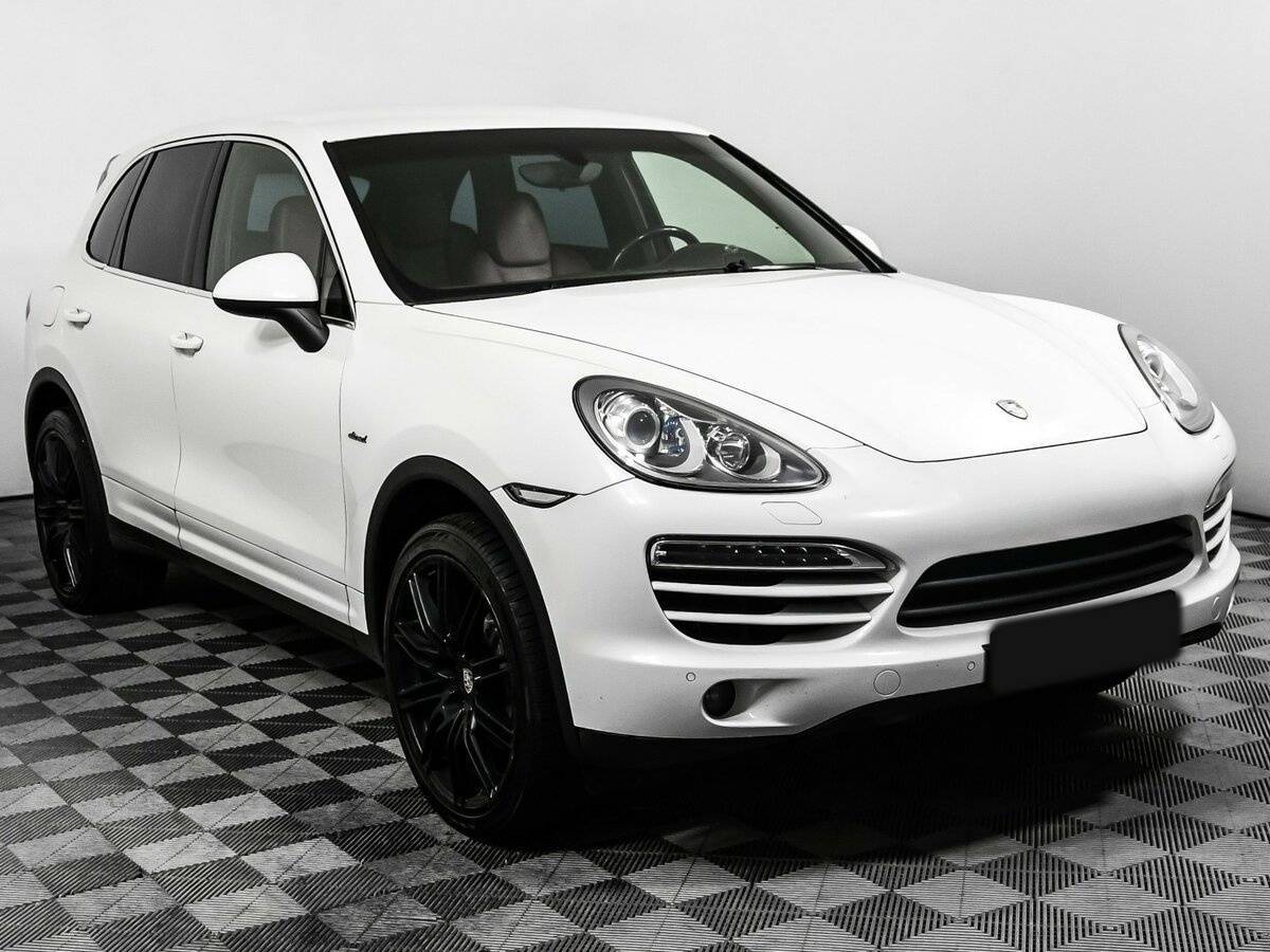 Porsche Cayenne с пробегом — 2012 год. Фото: #2