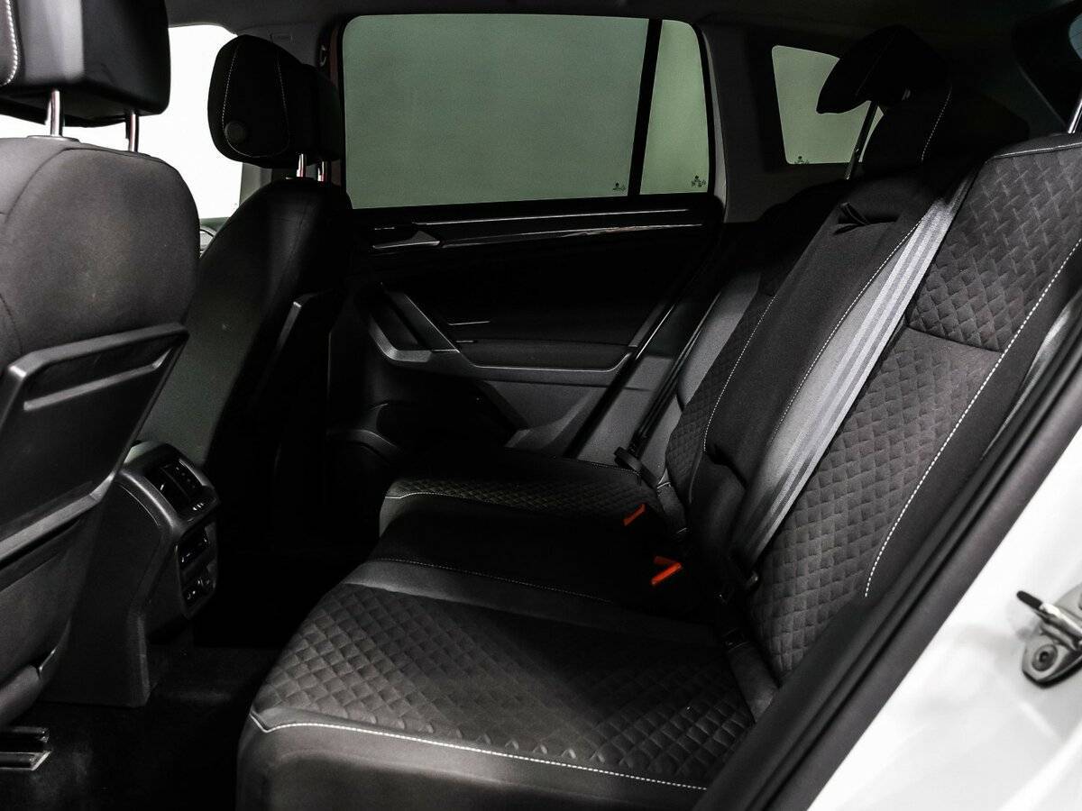 Volkswagen Tiguan с пробегом — 2018 год. Фото: #11